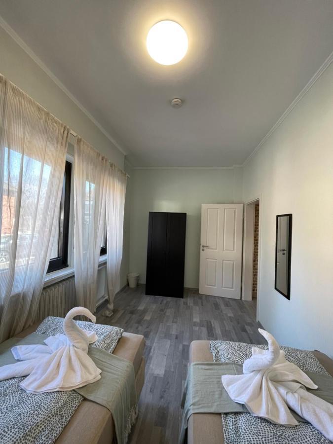 Comfortable Shared Apartment With Private Room In Wesseling Exterior photo